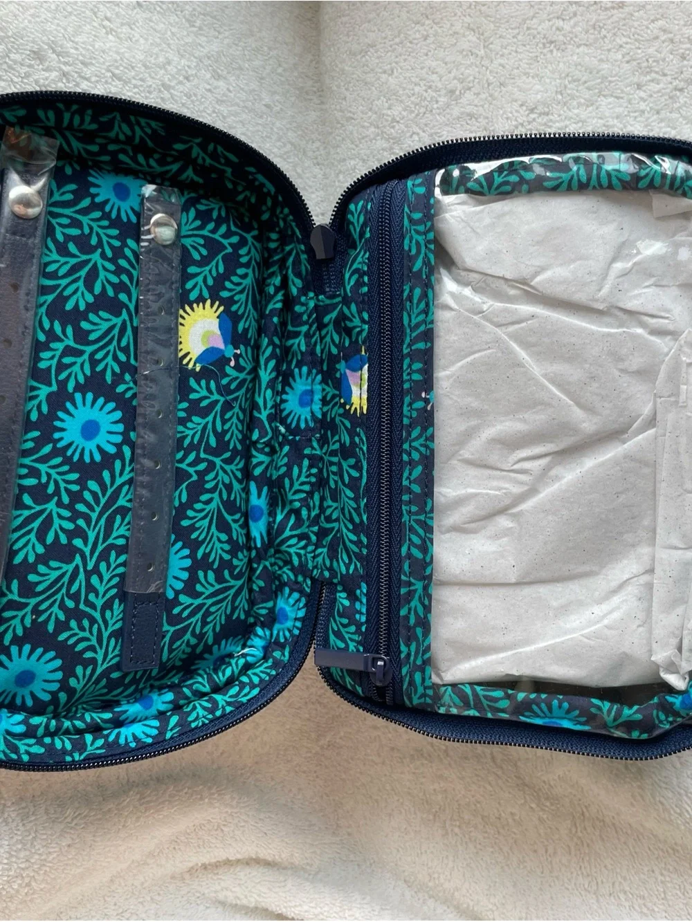 Vera Bradley Iconic Jewelry/Makeup Case Travel Organizer Navy Blue Floral